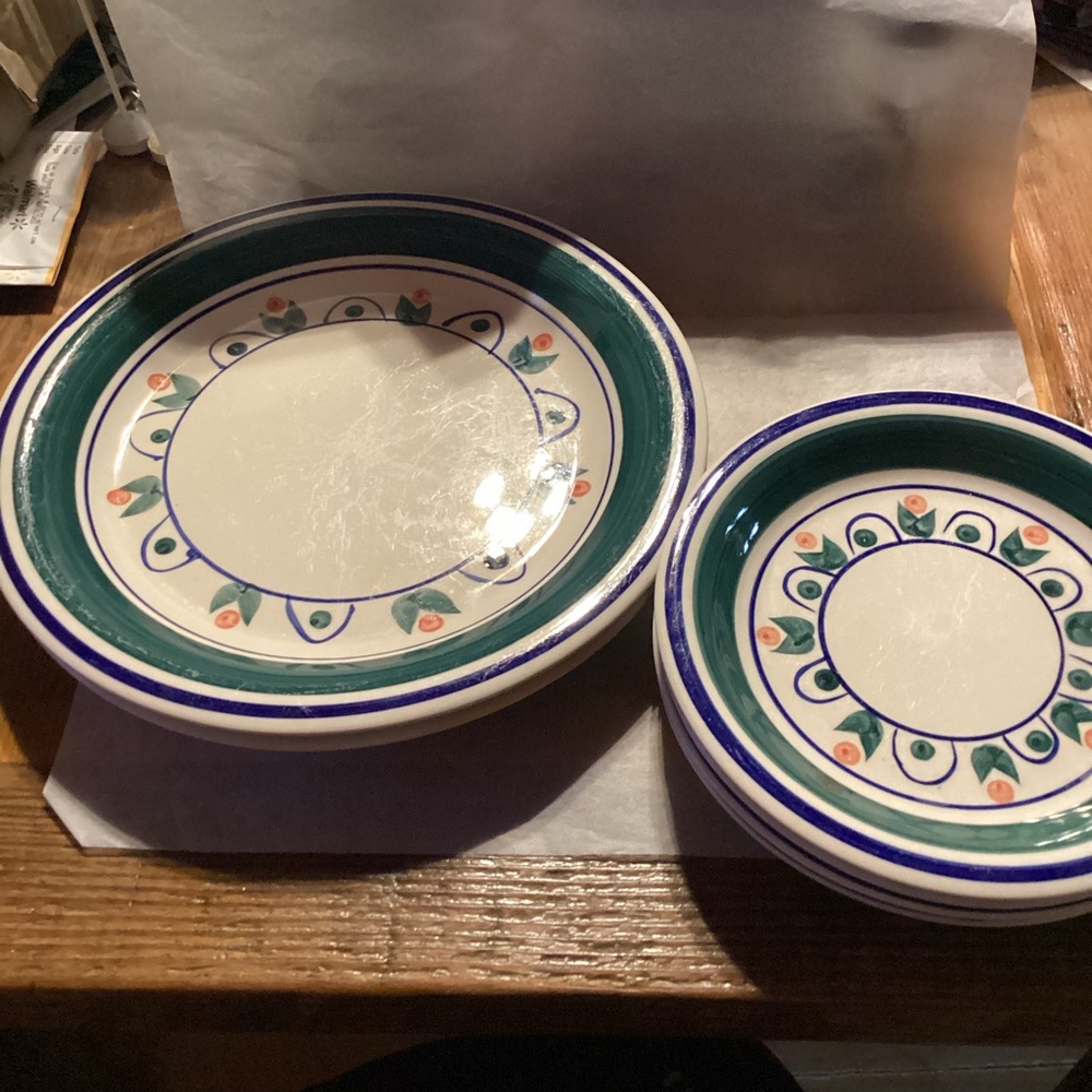 Gibson Housewares Primrose Pattern Vintage Dishes - set of 8